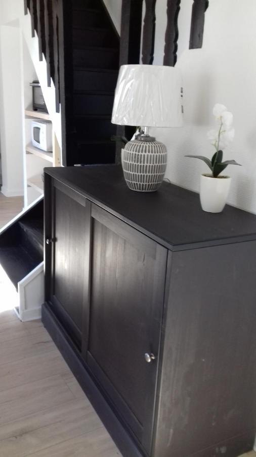 Appartement "Mathieu" Pesmes Esterno foto